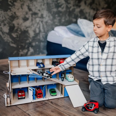 Гараж-стоянка для машинок Гараж-стоянка для машинок