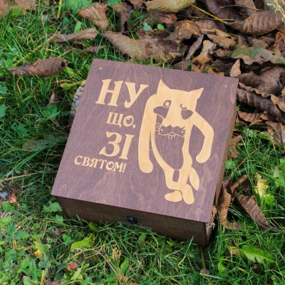 Алкогольный наливатор-дозатор напитков на 4 рюмки (Ну что, с праздником!) Алкогольный наливатор-дозатор напитков на 4 рюмки (Ну что, с праздником!)