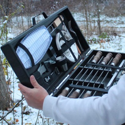 Набор для гриля и барбекю в деревянном кейсе "Панский" Набор для гриля и барбекю в деревянном кейсе "Панский"