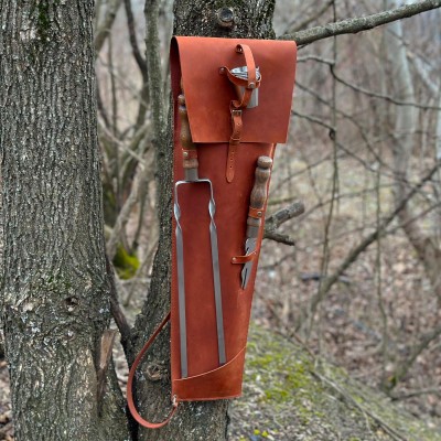 Набор шампуров с деревянными ручками в кожаном чехле Archer Набор шампуров с деревянными ручками в кожаном чехле Archer