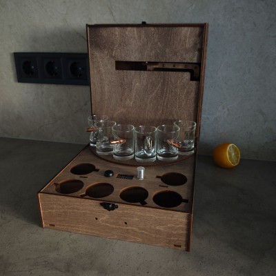 Алкогольный наливатор на 6 рюмок с вставками Алкогольный наливатор на 6 рюмок с вставками