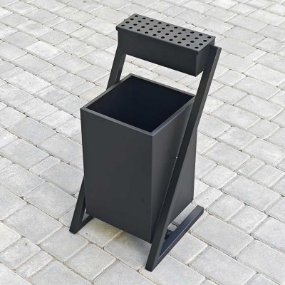 Урна вулична з попільничкою 25 л — металева, чорна Урна вулична з попільничкою 25 л — металева, чорна